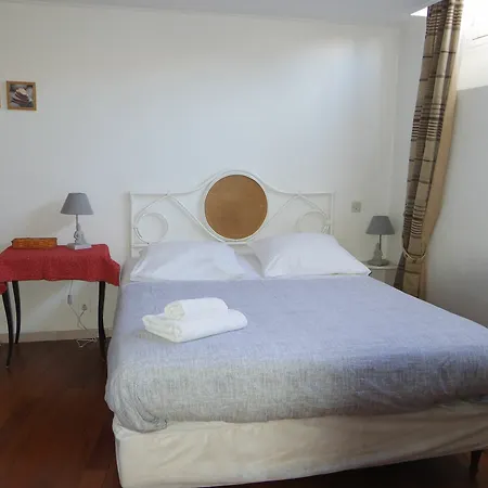 Marius Monti Apartment *